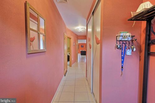 114 Chestnut St, Slatington PA 18080-1512 exterior