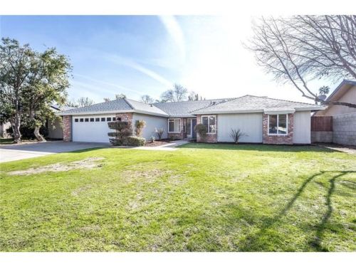 5719 Cochran Dr, Bakersfield CA  93309-1469 exterior