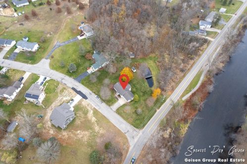 507 Water St, Belding MI 48809-1443 exterior