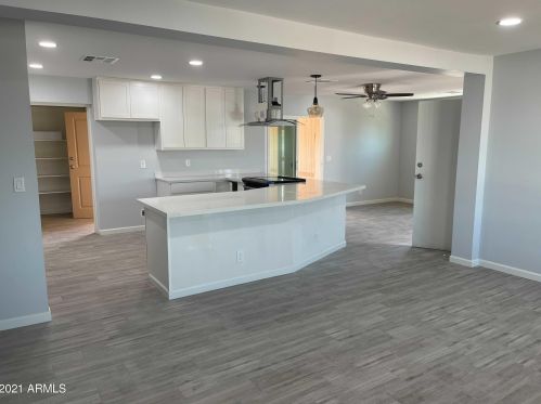 12643 30th Dr, Phoenix AZ  85029-1304 exterior