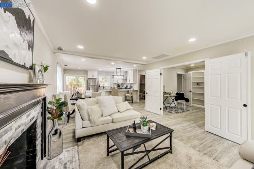 1946 6th St, Concord CA  94519-2216 exterior