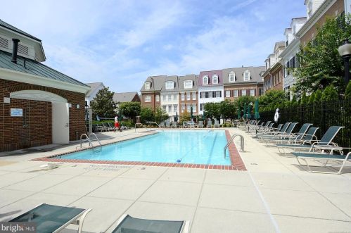 321 Fayette St, Alexandria VA 22314-2434 exterior