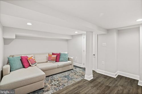 3210 Park Pl, Washington DC  20010-2529 exterior