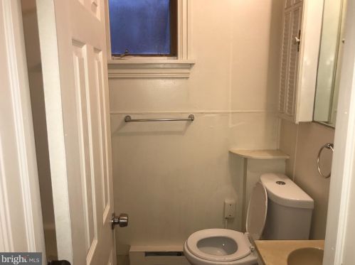 75 Evans St, Pottstown PA 19464-5548 exterior