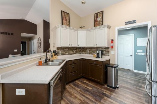 7362 Milan Dr, Kalamazoo MI 49024-3052 exterior