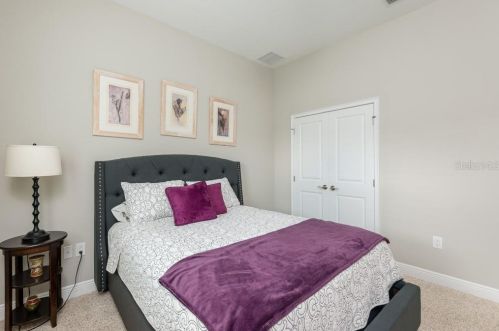 3017 Ballast Point Blvd, Tampa FL 33611-3902 exterior