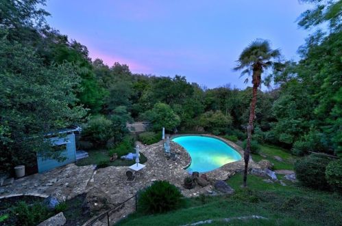 805 Frst Vw Dr, Austin TX 78746-4519 exterior