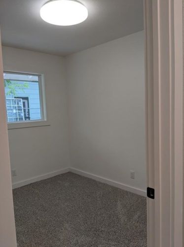 6917 Cherry Mdw Dr, Austin TX 78745-5333 exterior