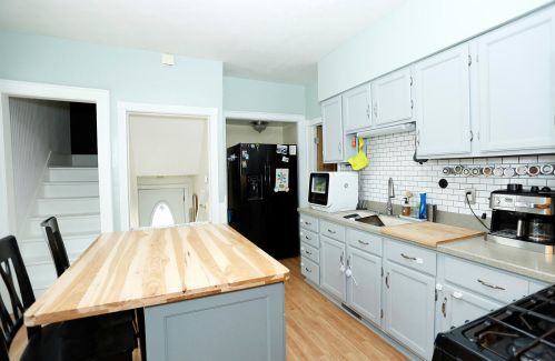 3237 Booth St, Milwaukee WI 53212-2135 exterior