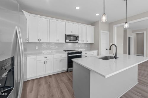 6041 Farmwood Loop, Wilson NC 27896-8010 exterior