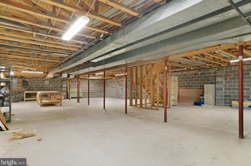 1 Madison Ct, Southampton NJ  08088-9046 exterior