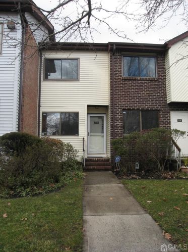 3709 Birchwood Ct, New Brunswick NJ 08902-3905 exterior