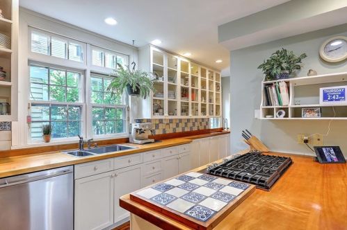 93 Power St, Providence RI  02906-1013 exterior