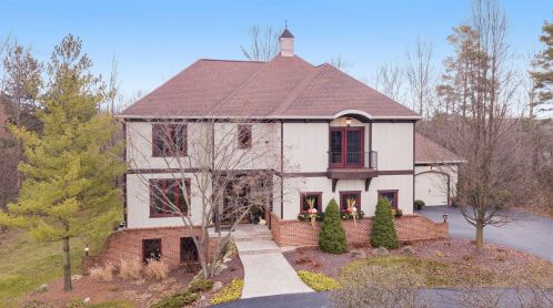 2068 Tall Pines Dr, Grand Rapids, MI 49546-7923