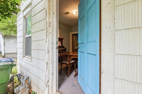 209 15 St, Atlanta GA 30318-7805 exterior