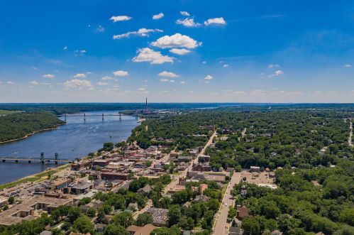 626 4th St, Stillwater MN 55082-4827 exterior