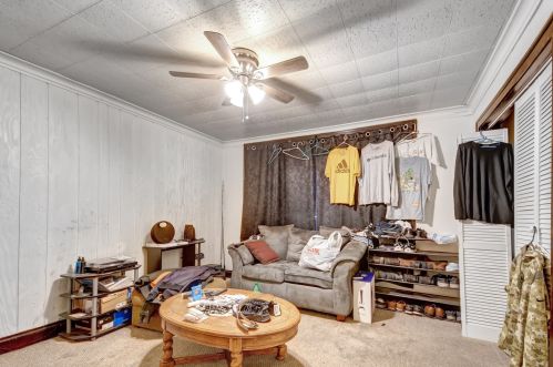 6037 Kenneth Ave, Chicago IL 60652-1108 exterior