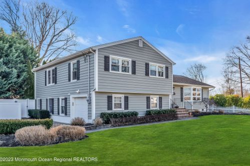 59 Pinewood Ave, West Long Branch, NJ 07764-1872