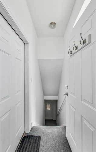 2629 Haddon Ave, Chicago, IL 60622-6927