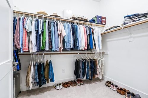 1911 Alegria Rd, Austin TX 78757-3219 exterior