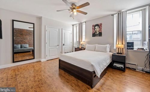 929 6 St, Philadelphia PA 19123-1405 exterior