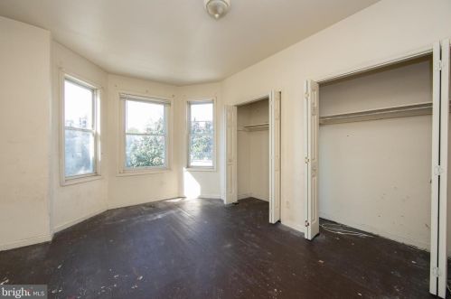 1302 Park Blvd, Camden NJ 08103-2756 exterior