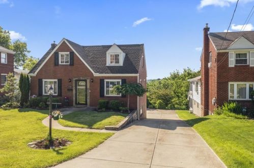 1024 Dallett Rd, Pittsburgh, PA 15227-1348