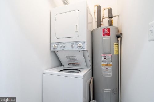 430 Irving St, Washington DC 20010-2943 exterior