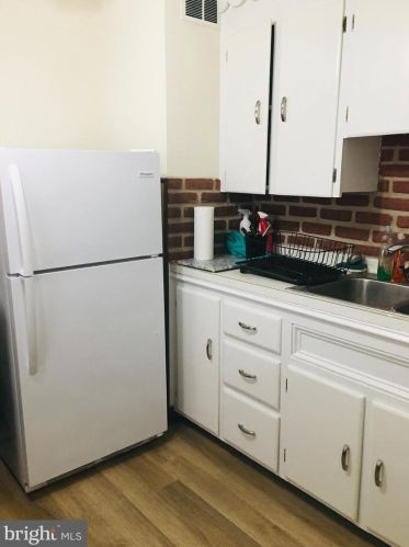 155 Regina Ave, Trenton NJ  08619-2203 exterior