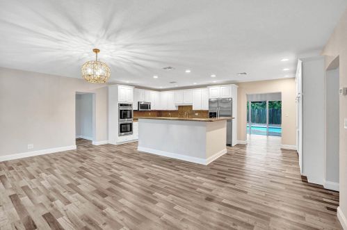 277 12th St, Boca Raton FL  33432-7170 exterior