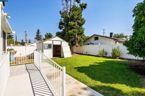 2032 Bch St, Concord CA 94519-2506 exterior