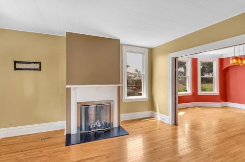 323 Elizabeth Ave, Pittsburgh PA 15202-2722 exterior