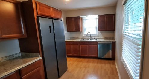 3918 70th St, Milwaukee WI  53220-2412 exterior