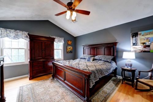 2131 Broad St, Providence RI 02905-3354 exterior