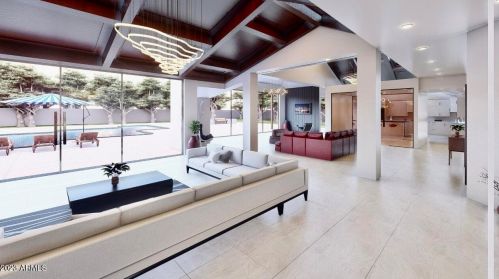 5801 30th St, Phoenix AZ  85016-2401 exterior