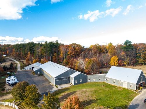 40 Dunbarton Ctr Rd, Concord NH 03304-5300 exterior