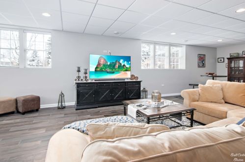 4014 Shenandoah Dr, Bull Valley IL 60012-1712 exterior