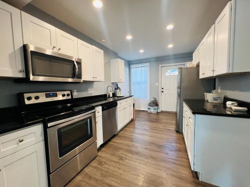 904 Penn St, Pittsburgh PA  15215-2326 exterior