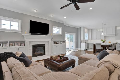 292 Fremont Ave, Elmhurst IL 60126-2200 exterior