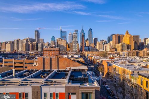 711 Colorado St, Philadelphia PA  19146-1933 exterior