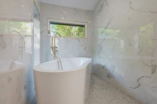 620 Colebrook Ct, Atlanta GA  30327-4710 exterior