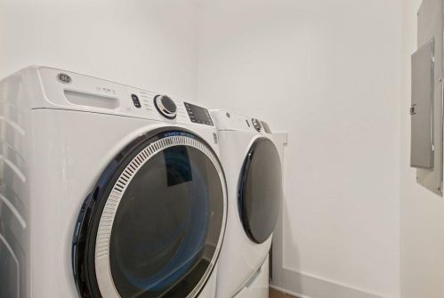 1136 Indale Pl, Atlanta GA  30310-3721 exterior