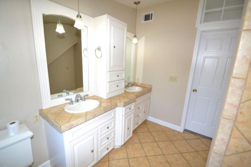 2422 59, Milwaukee WI 53219-2116 exterior