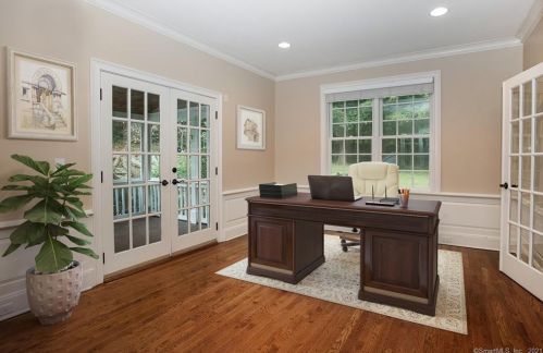 351 Branchville Rd, Ridgefield CT 06877-5012 exterior