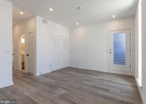 2062 2nd St, Philadelphia PA 19122-0033 exterior