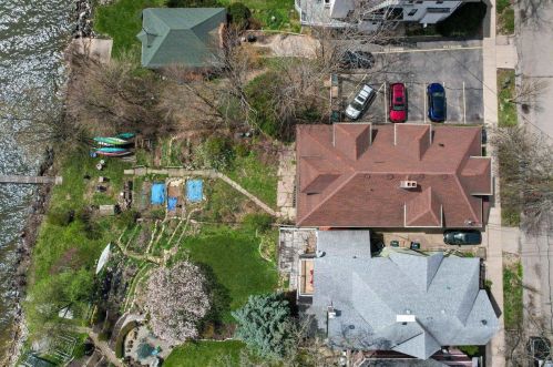 909 Spaight St, Madison WI 53703-4553 exterior