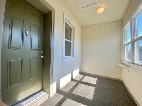 2528 Hamlin Ave, Chicago IL 60655-3916 exterior