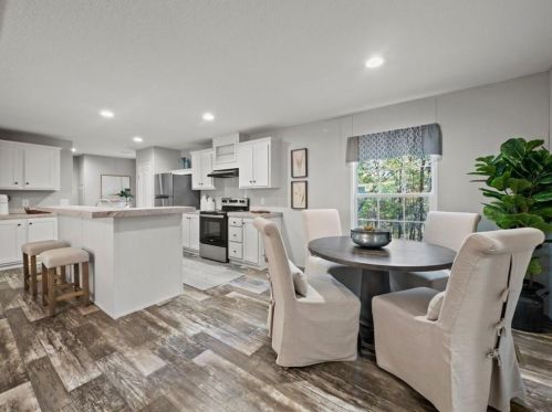 3756 Leach Rd, Gainesville GA 30506-3595 exterior