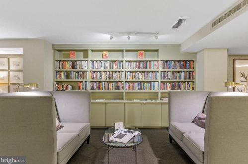 4100 Cathedral Ave, Washington DC  20016-3513 exterior