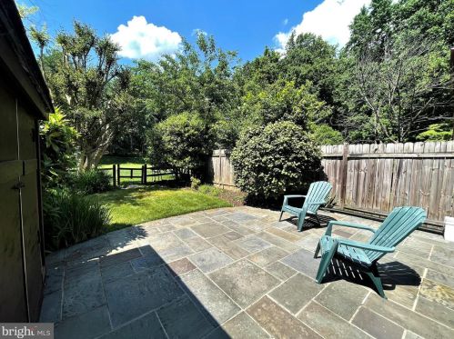 7623 Coddle Hbr Ln, Rockville MD 20854-3253 exterior